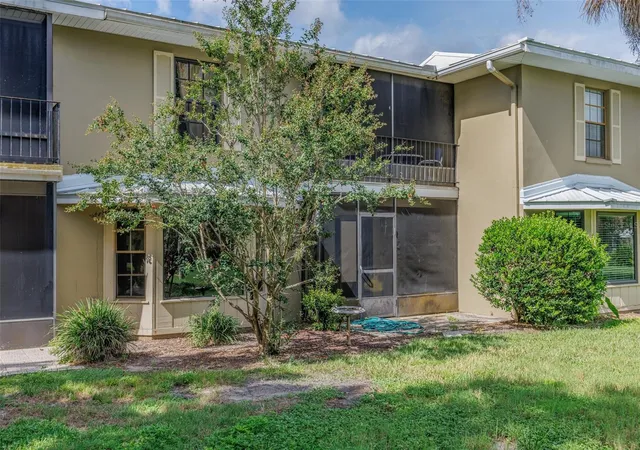 Photo 3 of Townhouse for sale at 11542 W Bayshore Dr #110, Crystal River, FL 34429 | MLS# TB8554248 | Listing updated on 2026-10-02