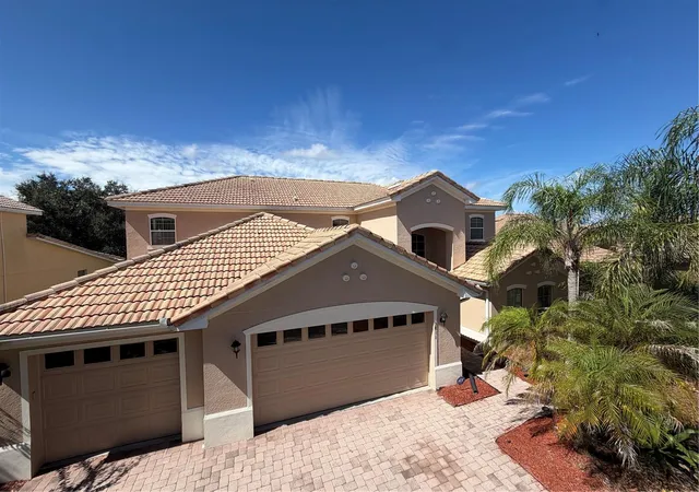 Photo 1 of Single family home for sale at 3811 Eagle Isles Cir, Kissimmee, FL 34746 | MLS# S5158740 | Listing updated on 2026-10-08