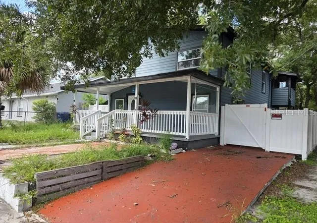 Photo 3 of Single family home for sale at 1204 E 33rd Avenue, Tampa, FL 33603 | MLS# TB8554255 | Listing updated on 2026-10-08