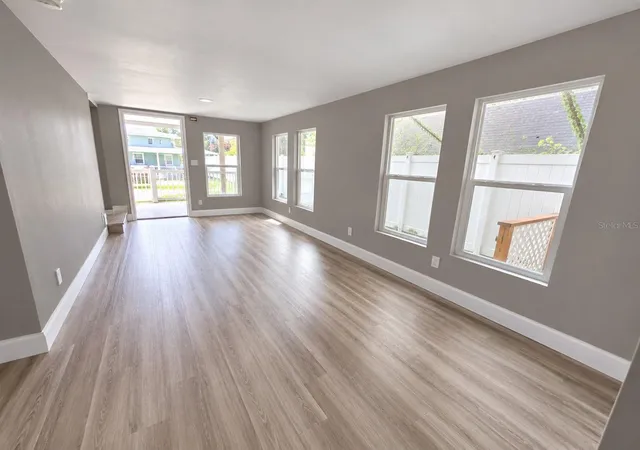 Photo 4 of Single family home for sale at 1204 E 33rd Avenue, Tampa, FL 33603 | MLS# TB8554255 | Listing updated on 2026-10-08