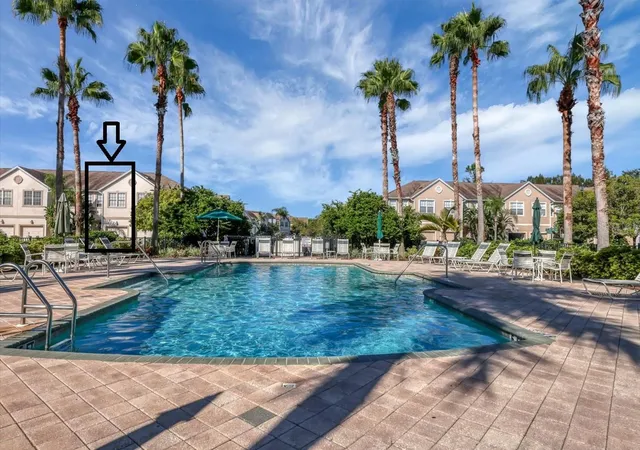 Photo 3 of Townhouse for sale at 4104 Crabtree Ave, Sarasota, FL 34233 | MLS# A4708242 | Listing updated on 2026-10-02