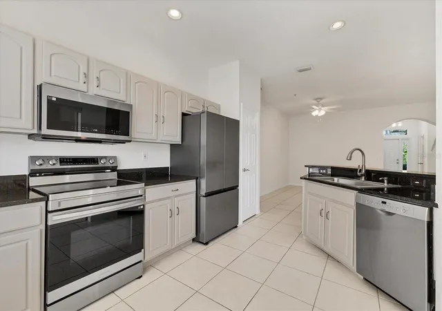 Photo 4 of Townhouse for sale at 4104 Crabtree Ave, Sarasota, FL 34233 | MLS# A4708242 | Listing updated on 2026-10-02
