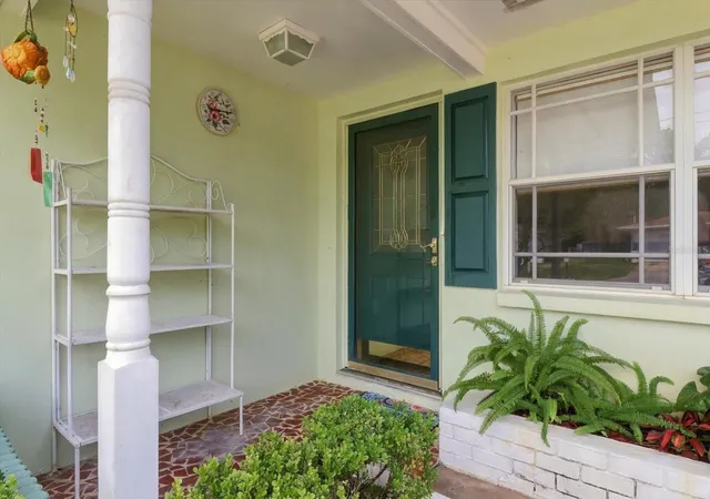Photo 3 of Single family home for sale at 911 E Harvard St, Inverness, FL 34452 | MLS# TB8554260 | Listing updated on 2026-10-07