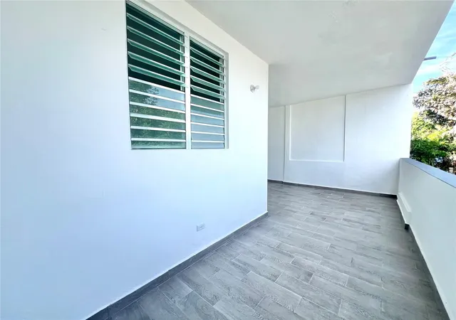 Photo 2 of Townhouse for sale at 7 Jr, San Juan, PR 00921 | MLS# PR9124654 | Listing updated on 2026-10-02