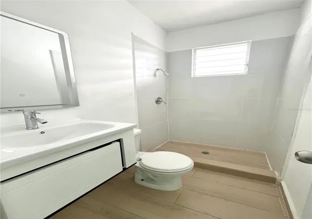 Photo 4 of Townhouse for sale at 7 Jr, San Juan, PR 00921 | MLS# PR9124654 | Listing updated on 2026-10-02