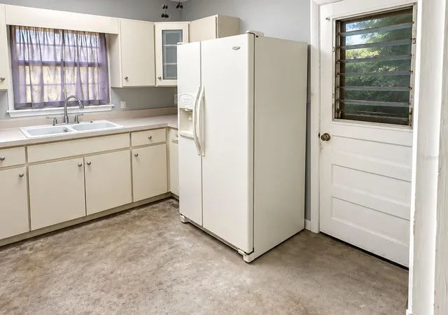Photo 3 of Single family home for sale at 540 Sharon Cir, Port Charlotte, FL 33952 | MLS# A4708243 | Listing updated on 2026-10-08