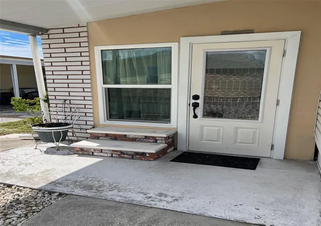 Photo 3 of Manufactured home for sale at 6580 Seminole Blvd #204, Seminole, FL 33772 | MLS# TB8554265 | Listing updated on 2026-10-03