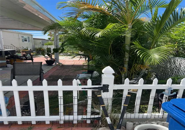 Photo 4 of Manufactured home for sale at 6580 Seminole Blvd #204, Seminole, FL 33772 | MLS# TB8554265 | Listing updated on 2026-10-03