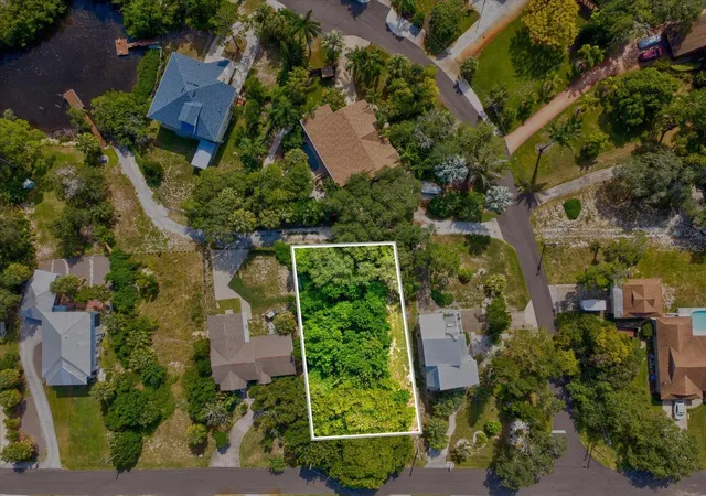 Photo 2 of Land for sale at 0 Bluff Blvd, Holiday, FL 34691 | MLS# W7890027 | Listing updated on 2026-10-08
