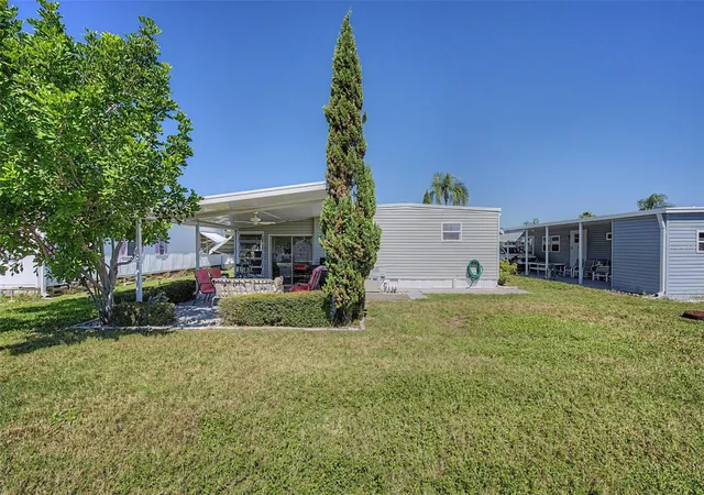 Photo 3 of Manufactured home for sale at 18 Drury Ln, Tarpon Springs, FL 34689 | MLS# TB8554267 | Listing updated on 2026-10-17