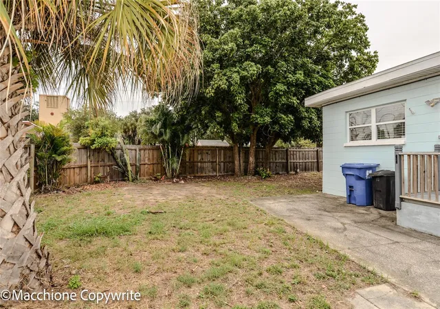 Photo 3 of Single family home for sale at 2827 29th Avenue N, Saint Petersburg, FL 33713 | MLS# L4965509 | Listing updated on 2026-10-03