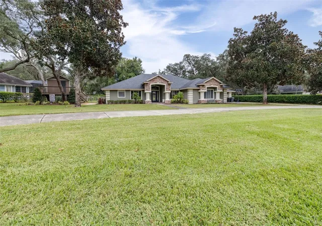 Photo 3 of Single family home for sale at 86 Pine Forest Ln, Haines City, FL 33844 | MLS# L4965510 | Listing updated on 2026-10-06