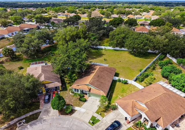 Photo 2 of Single family home for sale at 12402 Tree Pointe Ct, Riverview, FL 33578 | MLS# TB8554273 | Listing updated on 2026-10-10