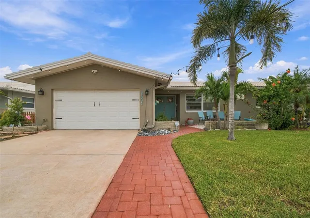 Single family home for sale at 8401 Boulder Pl, TAMPA, FL 33615 | MLS# TB8554274