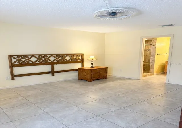 Photo 3 of Condo for sale at 5623 80th Street N #415, Saint Petersburg, FL 33709 | MLS# W7890028 | Listing updated on 2026-10-02