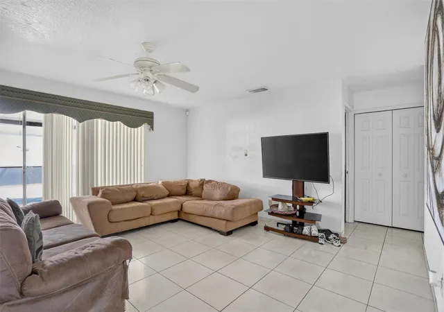 Photo 3 of Single family home for sale at 651 Elderwood Ct, Kissimmee, FL 34743 | MLS# S5158744 | Listing updated on 2026-10-03