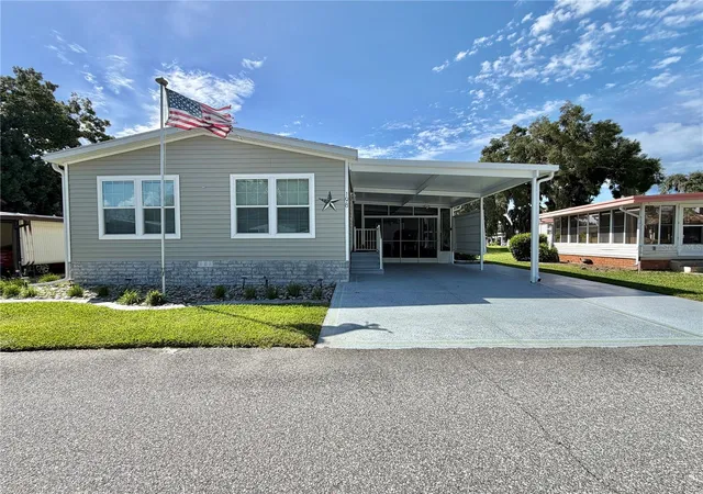 Manufactured home for sale at 198 Jacaranda Dr, LEESBURG, FL 34748 | MLS# G5118541