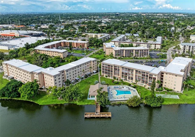 Condo for sale at 3893 Lake Bayshore Dr #F211, BRADENTON, FL 34205 | MLS# A4708245