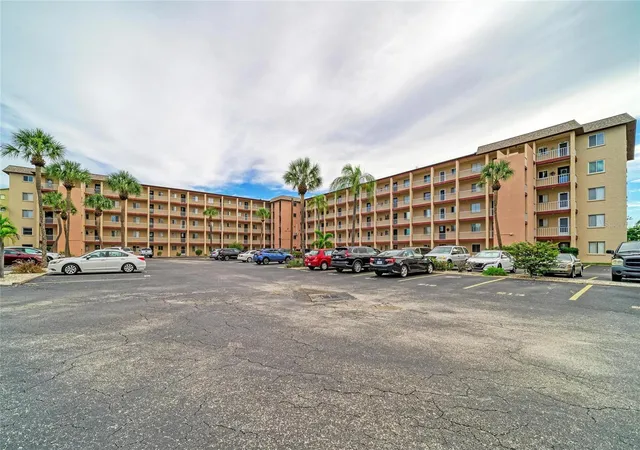 Photo 2 of Condo for sale at 3893 Lake Bayshore Dr #F211, Bradenton, FL 34205 | MLS# A4708245 | Listing updated on 2026-10-06