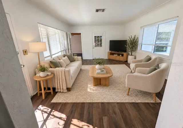 Photo 1 of House for sale at 2907 49th Street S #A, Gulfport, FL 33707 | MLS# TB8554286 | Listing updated on 2026-10-02