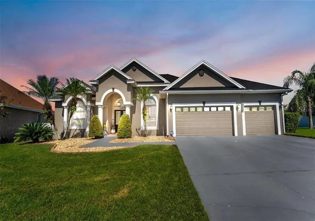 Photo 1 of Sale Pending at 6720 Hartsworth Dr, Lakeland, FL 33813 | MLS# L4965511 | Listing updated on 2026-10-22
