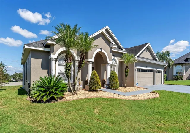 Photo 1 of Sale Pending at 6720 Hartsworth Dr, Lakeland, FL 33813 | MLS# L4965511 | Listing updated on 2026-10-22