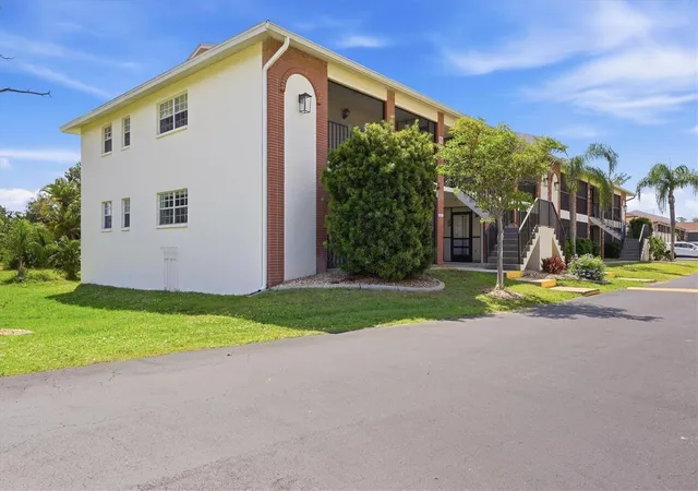 Photo 4 of Condo for sale at 1531 Placida Rd #8-101, Englewood, FL 34223 | MLS# D6149011 | Listing updated on 2026-10-07