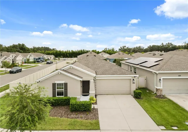 Photo 2 of Single family home for sale at 4260 Green Gables Pl, Kissimmee, FL 34746 | MLS# O6446728 | Listing updated on 2026-10-06