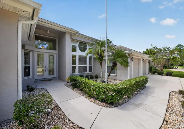 Photo 2 of Single family home for sale at 12 Brk Crst Way, Ormond Beach, FL 32174 | MLS# V4951632 | Listing updated on 2026-10-07