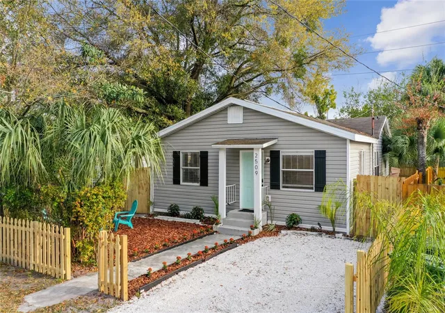 Photo 1 of Single family home for sale at 2509 E 12th Avenue, Tampa, FL 33605 | MLS# TB8554309 | Listing updated on 2026-10-09