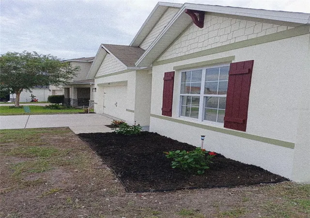 Photo 3 of Single family home for sale at 3101 Royal Tern Dr, Winter Haven, FL 33881 | MLS# O6446739 | Listing updated on 2026-10-03