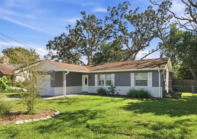Photo 2 of Single family home for sale at 348 Hartwood Ave, Spring Hill, FL 34606 | MLS# O6446748 | Listing updated on 2026-10-03