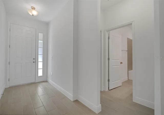 Photo 4 of Single family home for sale at 5295 Spaderdock Ln, Apopka, FL 32712 | MLS# O6446752 | Listing updated on 2026-10-04