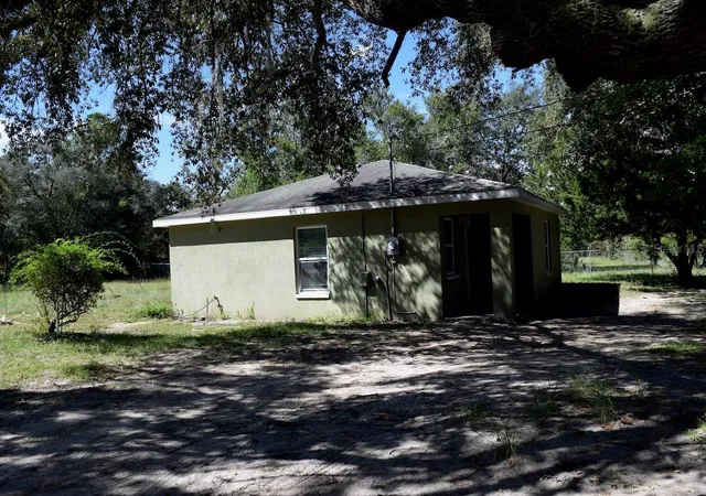 Photo 3 of Single family home for sale at 1750 W High Acres St, Lecanto, FL 34461 | MLS# TB8554320 | Listing updated on 2026-10-03