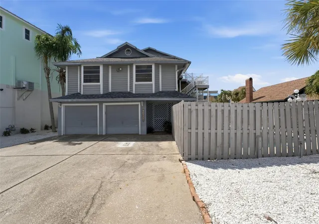 Photo 3 of Single family home for sale at 12505 Sunshine Ln, Treasure Island, FL 33706 | MLS# TB8554325 | Listing updated on 2026-10-03