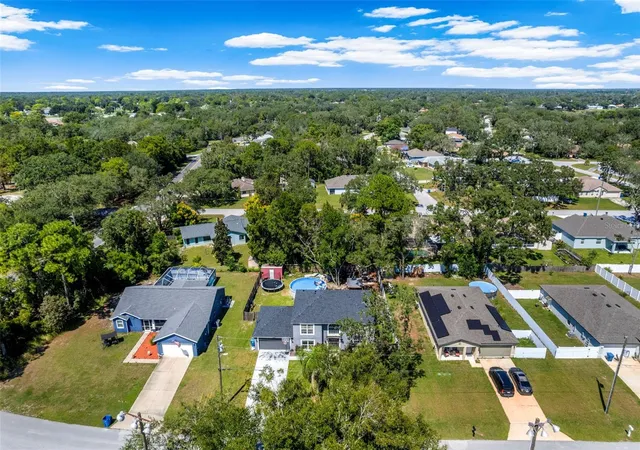 Photo 3 of Single family home for sale at 8295 Begonia St, Spring Hill, FL 34608 | MLS# TB8554326 | Listing updated on 2026-10-03