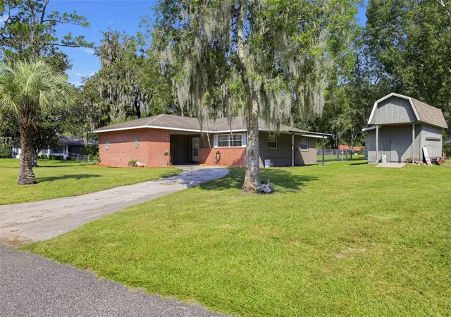 Photo 1 of Single family home for sale at 8065 Sw 100th Lane Rd, Ocala, FL 34481 | MLS# O6446756 | Listing updated on 2026-10-03