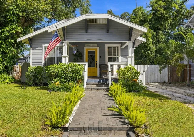 Photo 1 of Single family home for sale at 314 E Hanna Ave, Tampa, FL 33604 | MLS# TB8554328 | Listing updated on 2026-10-03