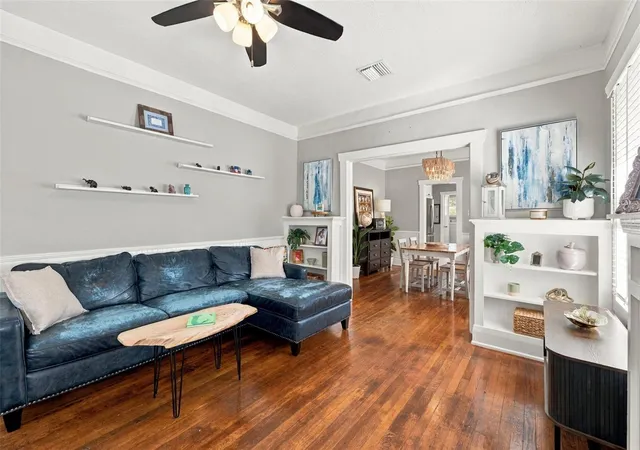 Photo 4 of Single family home for sale at 314 E Hanna Ave, Tampa, FL 33604 | MLS# TB8554328 | Listing updated on 2026-10-03