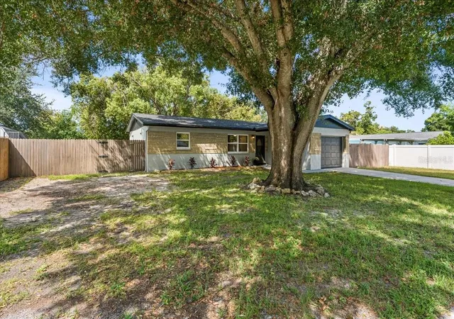 Photo 3 of Single family home for sale at 14756 Mockingbird Ln E, Clearwater, FL 33760 | MLS# TB8554329 | Listing updated on 2026-10-03