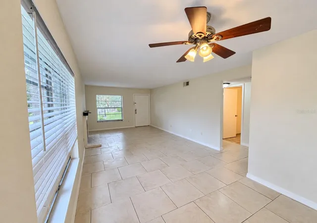 Photo 4 of Condo for sale at 4022 Tumble Wood Trl #101, Tampa, FL 33613 | MLS# L4965512 | Listing updated on 2026-10-28