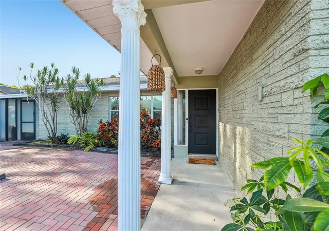 Photo 2 of Single family home for sale at 13914 84th Terrace, Seminole, FL 33776 | MLS# TB8554332 | Listing updated on 2026-10-07