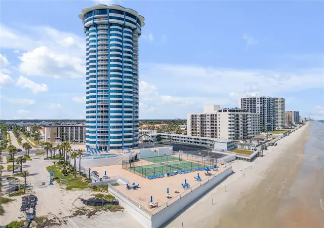 Listing Photo 4 - Condo for sale in building located at 2625 S Atlantic Ave, Cocoa Beach, FL 32118 - Unit #21NE