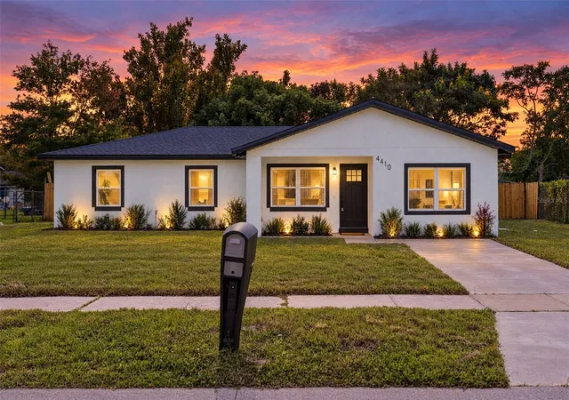 Photo 1 of Single family home for sale at 4410 Chateau Rd, Orlando, FL 32808 | MLS# O6446759 | Listing updated on 2026-10-03