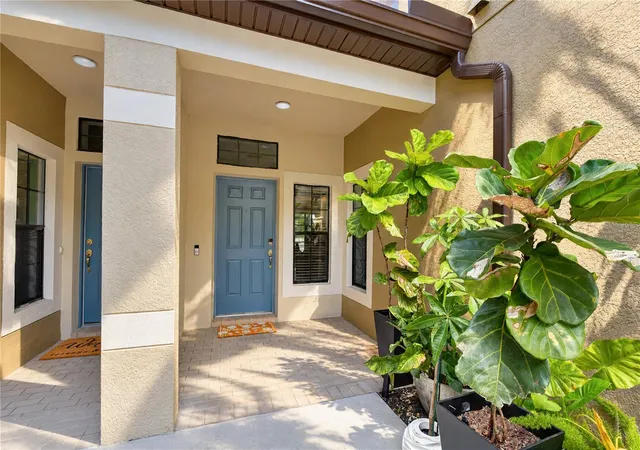 Photo 4 of Townhouse for sale at 11650 Crowned Sparrow Ln, Tampa, FL 33626 | MLS# TB8554339 | Listing updated on 2026-10-04