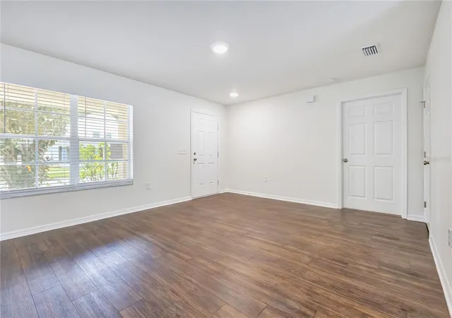 Photo 4 of Single family home for sale at 10332 Summerview Cir, Riverview, FL 33578 | MLS# O6446762 | Listing updated on 2026-10-06