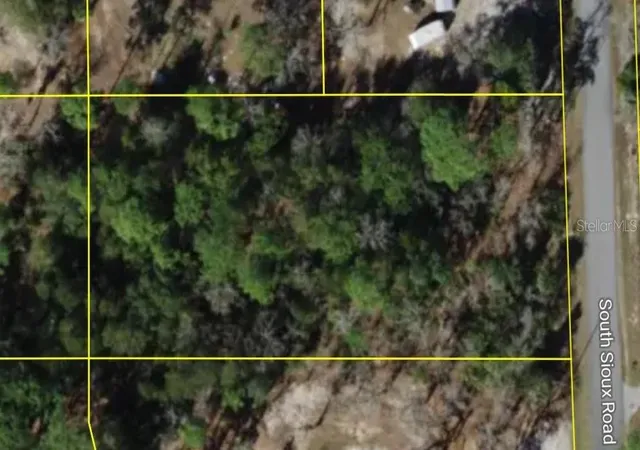 Photo 1 of Land for sale at 1684 S Sioux Rd, Homosassa, FL 34448 | MLS# W7890032 | Listing updated on 2026-10-03