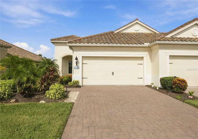 Photo 1 of House for sale at 11548 Okaloosa Dr W, Venice, FL 34293 | MLS# N6146037 | Listing updated on 2026-10-08