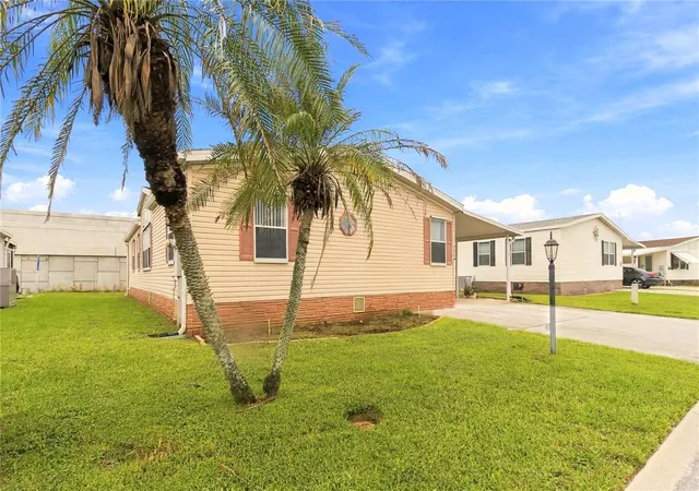 Photo 3 of Manufactured home for sale at 2484 Longpine Ln, Saint Cloud, FL 34772 | MLS# O6446765 | Listing updated on 2026-10-07
