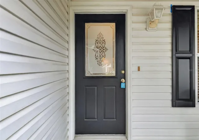 Photo 3 of Single family home for sale at 2022 Castano Pl, Lady Lake, FL 32159 | MLS# G5118548 | Listing updated on 2026-10-09